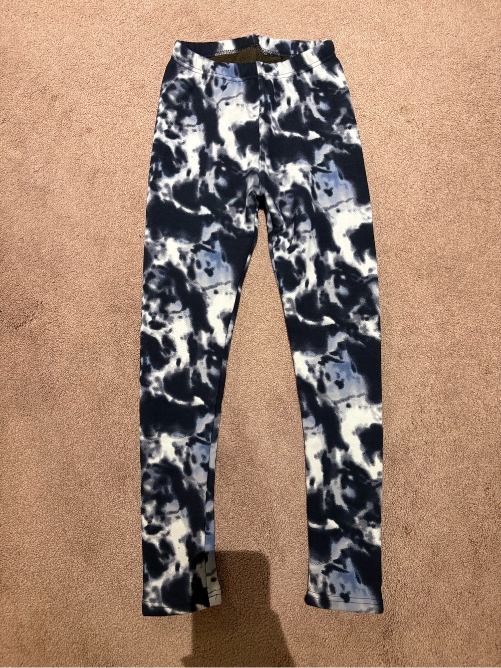 Just cozy Tie-Dye black & White fur lined Leggings size xs/s